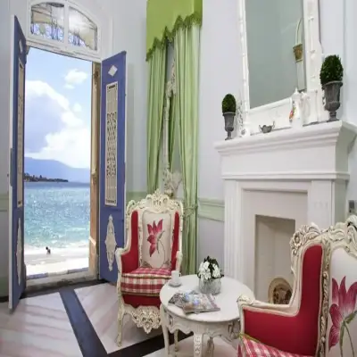 Lola 38 Hotel - Foca