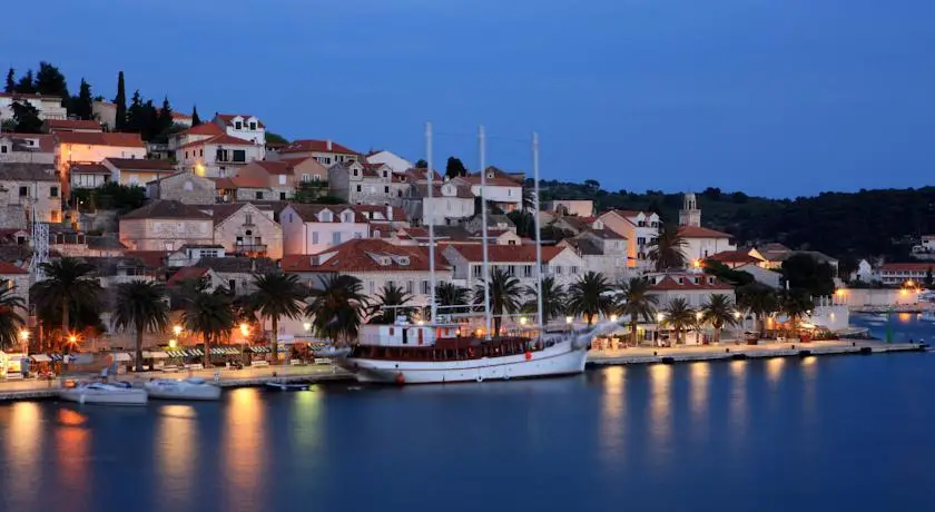 Hvar Yacht Harbour Hotel