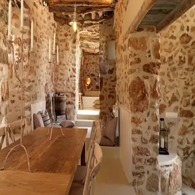 Themonies Luxury Suites - Chora
