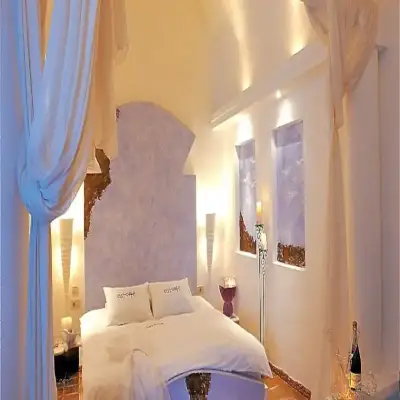 Astarte Suites