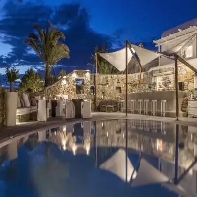 Ostraco Suites Hotel