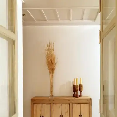 Themonies Luxury Suites - Chora