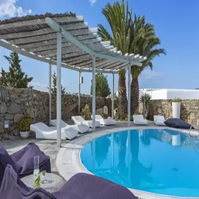 Ostraco Suites Hotel