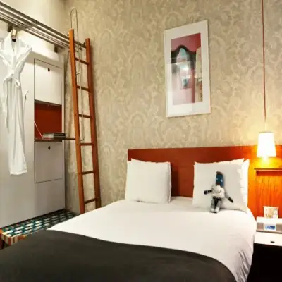 Drake Hotel
