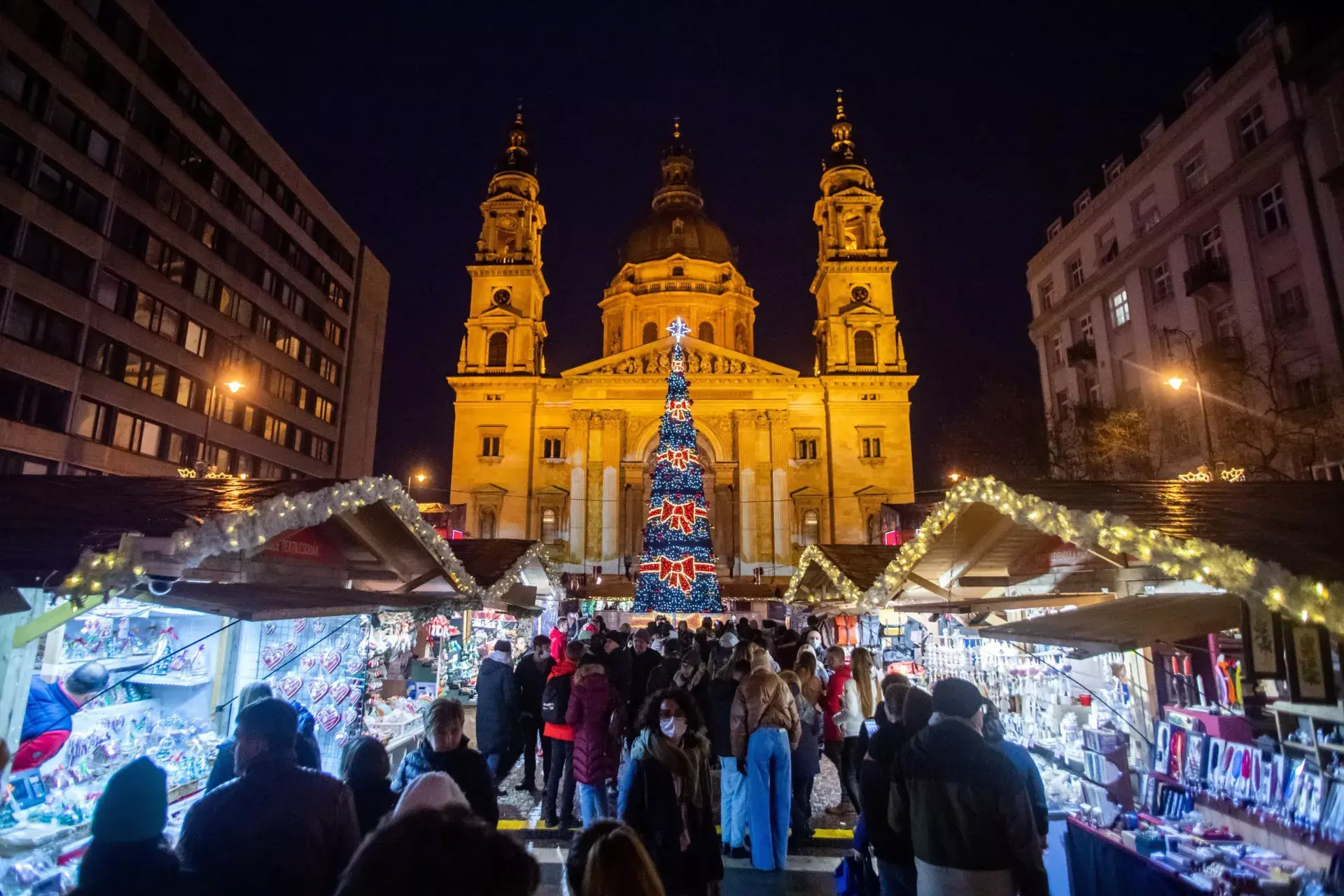 The World's Most Delightful Christmas Markets