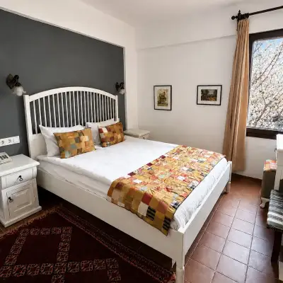 Kalehan Hotel