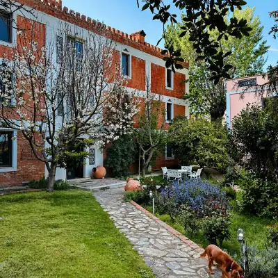 Kalehan Hotel