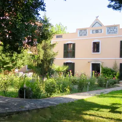 Kalehan Hotel