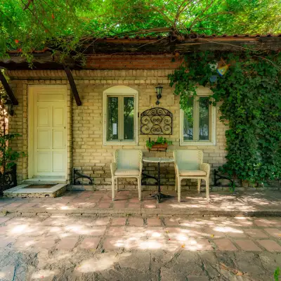 Kalehan Hotel